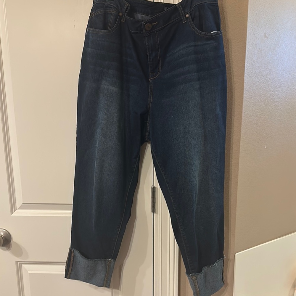Taylor Blue Cropped Ankle Jeans with Wide Cuffs
